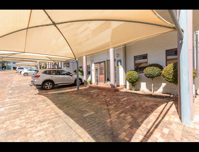 250M² BUSINESS CENTRE TO LET IN FERNDALE